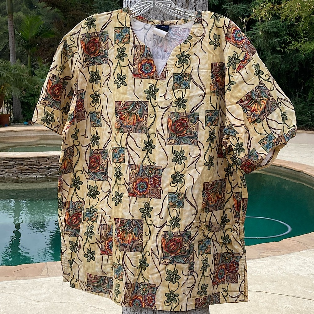 Barco Scrub Top Medium Tall Women Two Pockets V Neck Split Side Hems